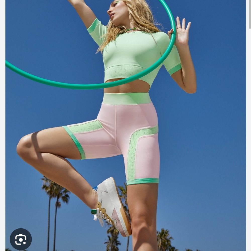 Fabletics outfit from Maddie Zeigler Collection
